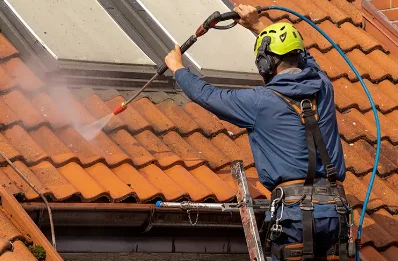 Démoussage et hydrofuge de toiture à Soudé